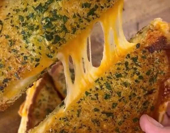 cheesy garlic bread recipe